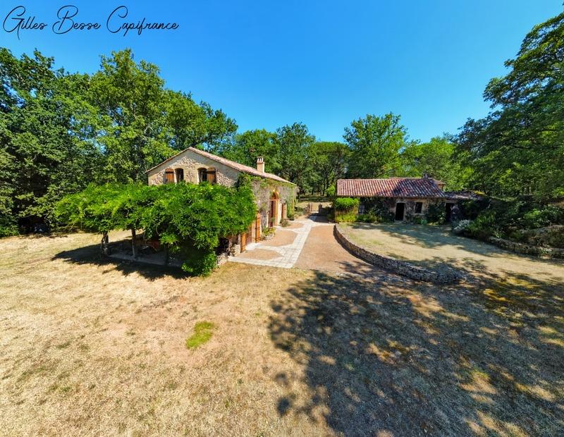 Maison - 150 m² - 5 pièces