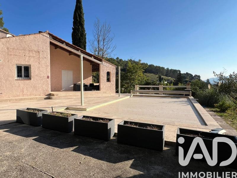 Maison - 166 m² - 6 pièces