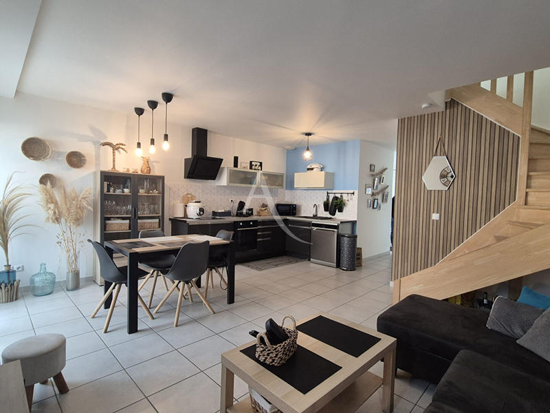 Maison - 87 m² - 4 pièces