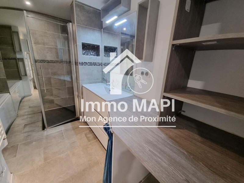 Appartement - 85 m² - 3 pièces