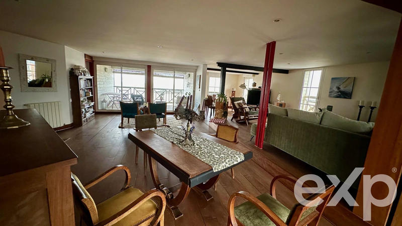 Maison - 288 m² - 7 pièces