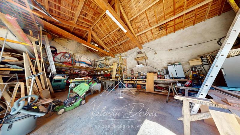 Propriété - 490 m² - 10 pièces