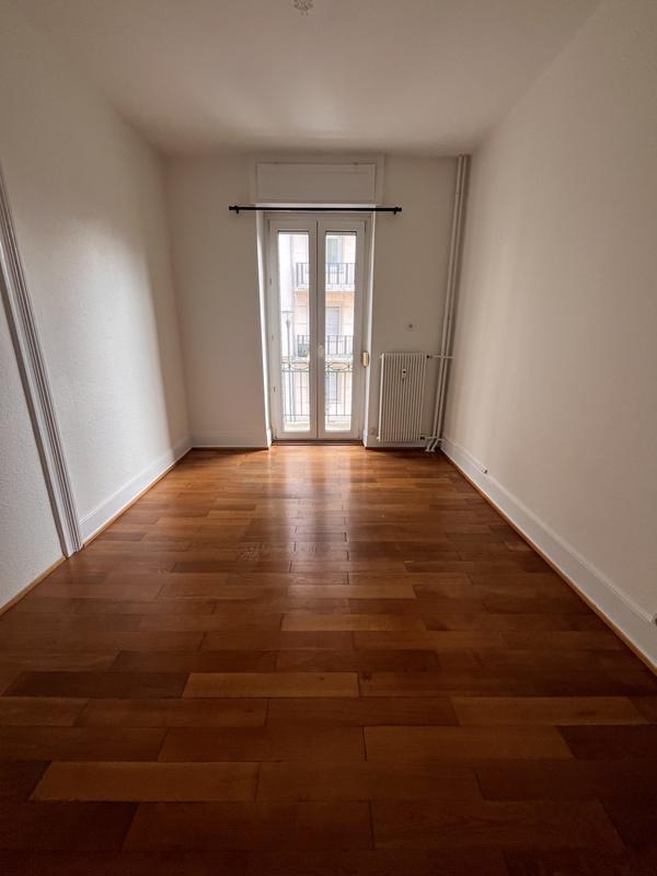Appartement - 93 m² - 4 pièces