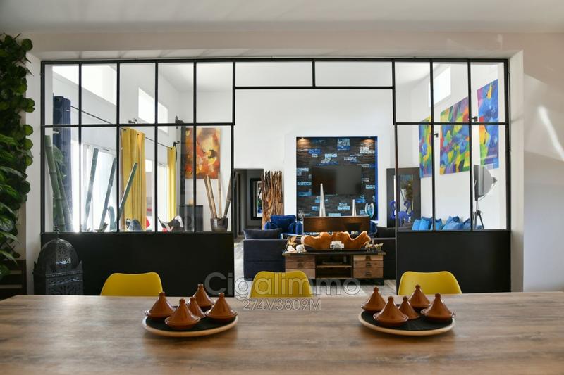 Villa - 215 m² - 5 pièces