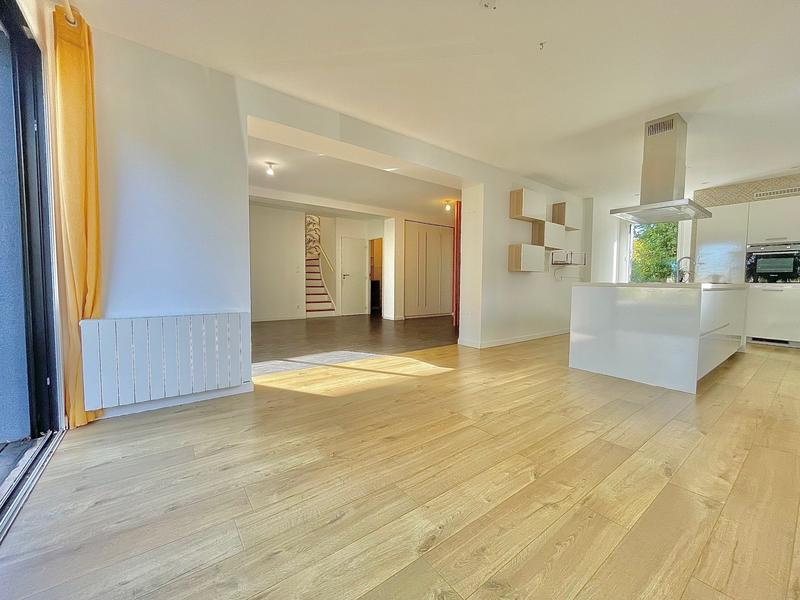 Maison contemporaine - 117 m² - 5 pièces