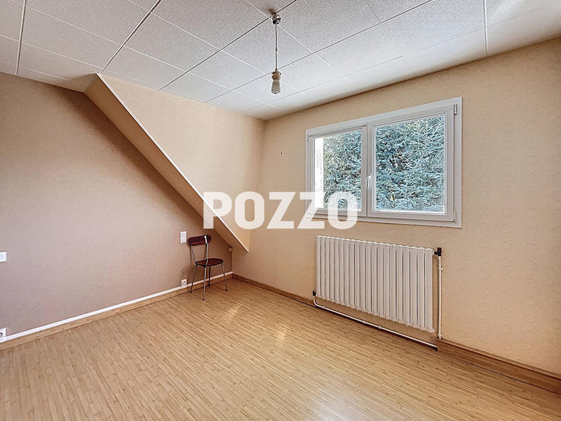 Maison - 140 m² - 8 pièces