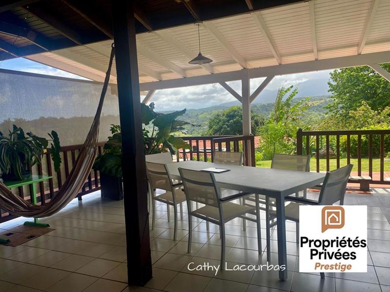 Villa - 276 m² - 8 pièces