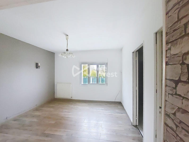 Maison - 157 m² - 9 pièces