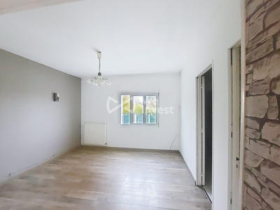 Maison - 157 m² - 9 pièces