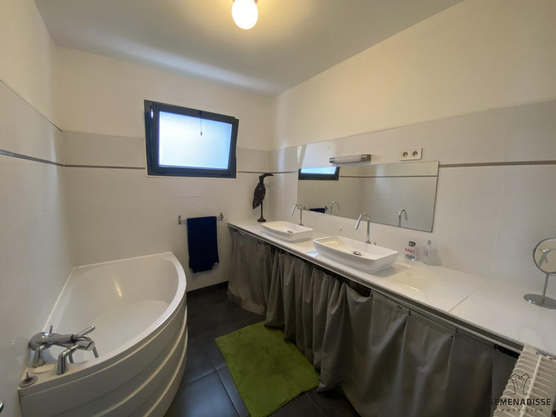 Maison - 100 m² - 4 pièces