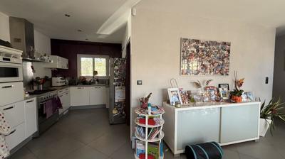 Maison - 104 m² - 4 pièces