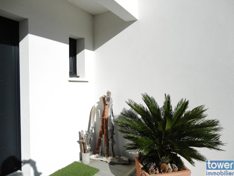 Maison - 102 m² - 4 pièces