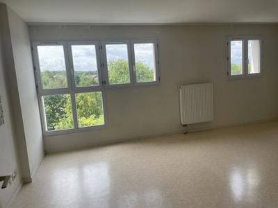 Appartement - 81 m² - 3 pièces