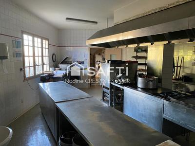 Local commercial - 381 m² - 7 pièces