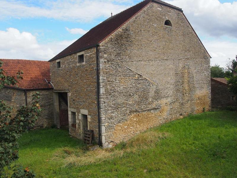 Maison - 220 m² - 7 pièces