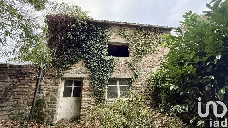 Maison - 305 m² - 1 pièce