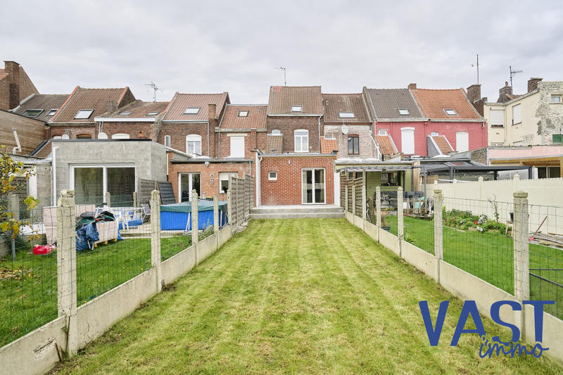 Maison - 111 m² - 5 pièces