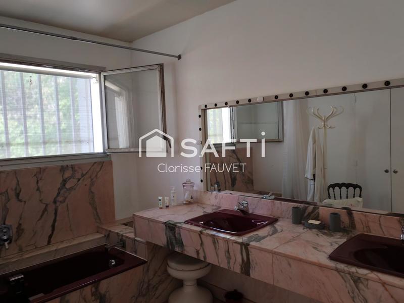 Villa - 200 m² - 6 pièces