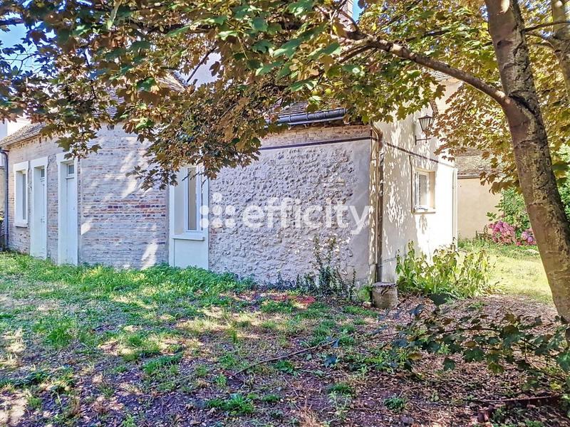 Maison - 220 m² - 8 pièces