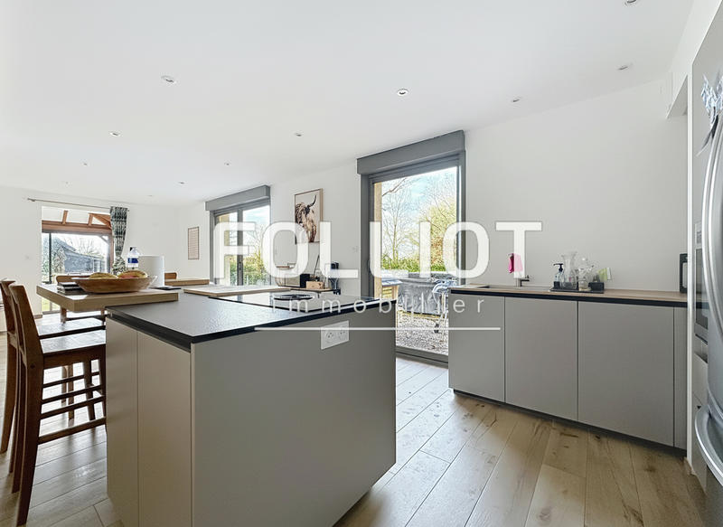 Maison - 166 m² - 7 pièces