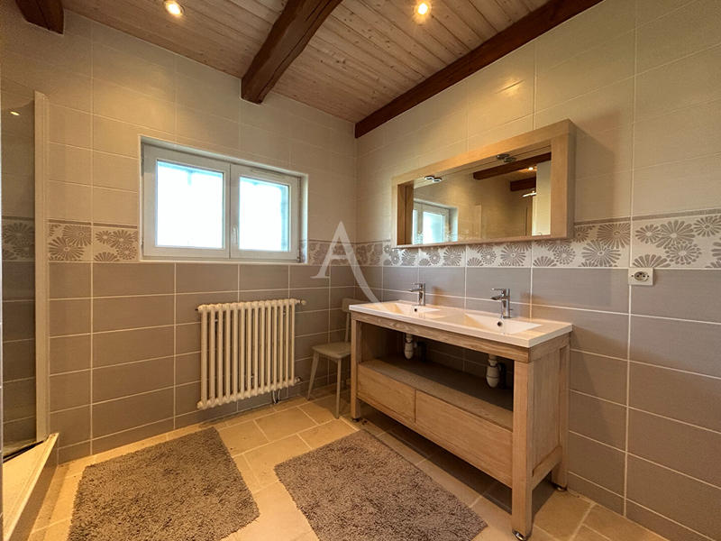 Maison - 170 m² - 6 pièces