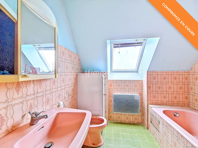 Maison - 165 m² - 8 pièces