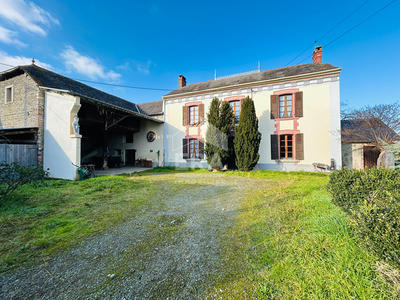 Maison - 160 m² - 4 pièces