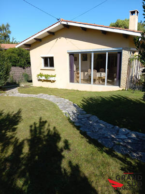 Maison - 180 m² - 7 pièces