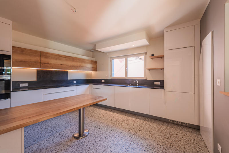 Maison - 190 m² - 7 pièces