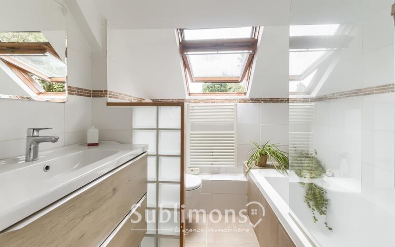 Maison traditionnelle - 133 m² - 5 pièces