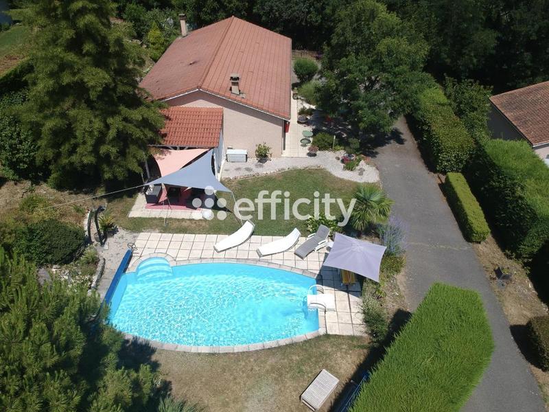 Maison - 90 m² - 4 pièces