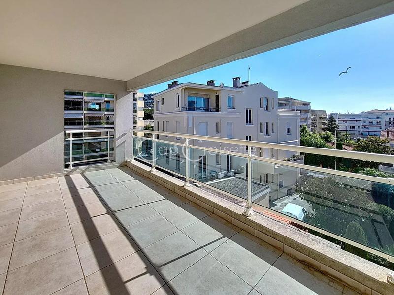 Appartement - 73 m² - 3 pièces