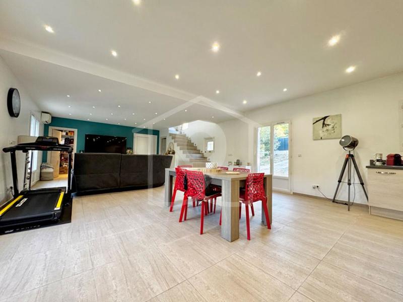 Maison - 132 m² - 4 pièces