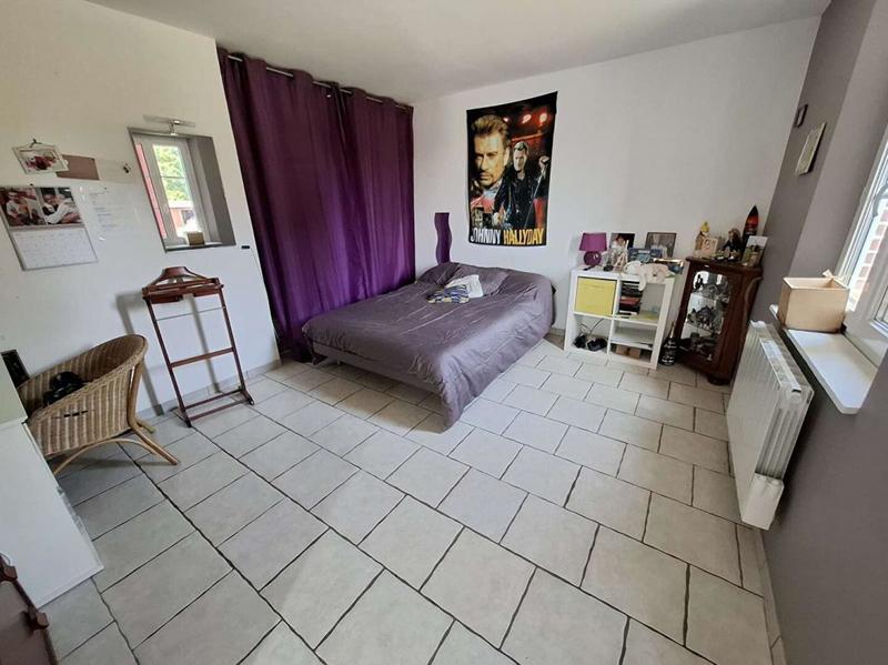 Maison - 215 m² - 12 pièces