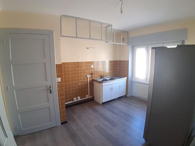 Appartement - 80 m² - 4 pièces