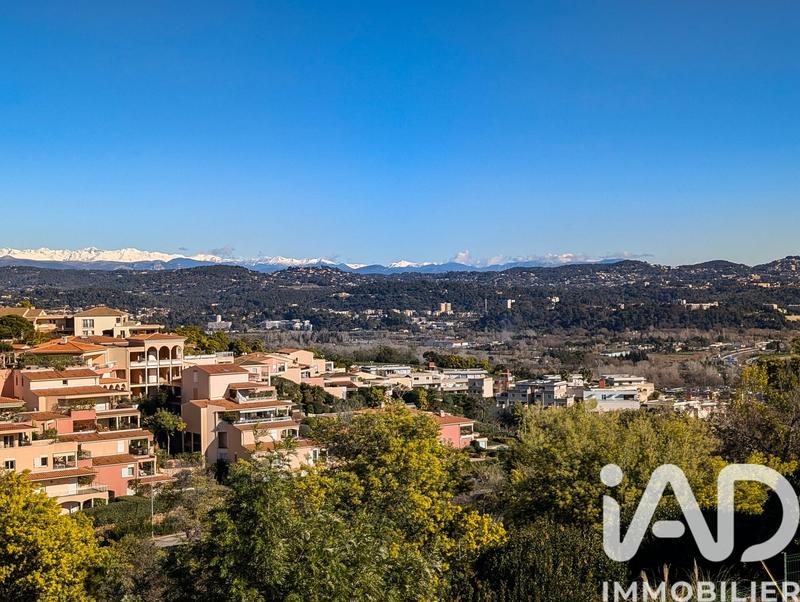 Appartement - 87 m² - 4 pièces