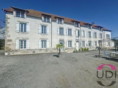 Immeuble - 1 500 m² - 19 pièces