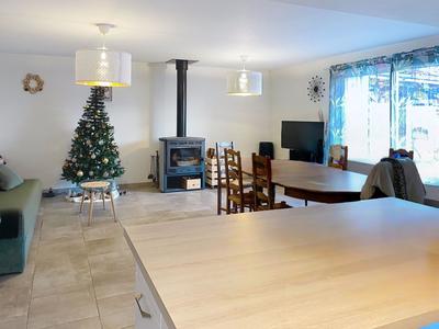 Maison - 180 m² - 5 pièces