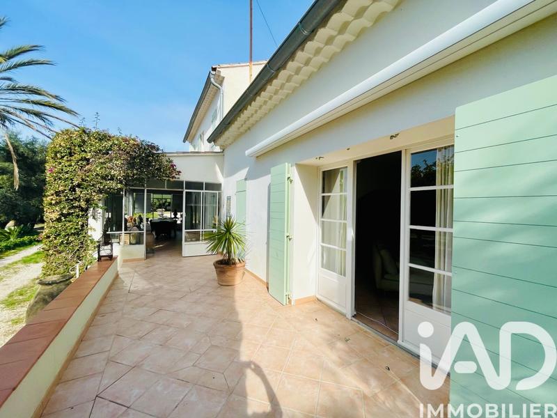 Maison - 196 m² - 7 pièces