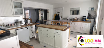 Maison ancienne - 258 m² - 8 pièces