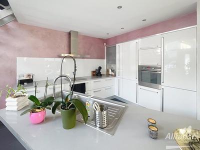 Maison ancienne - 170 m² - 6 pièces