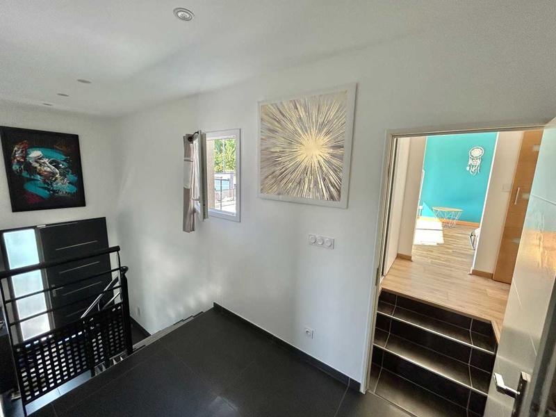 Maison - 153 m² - 6 pièces