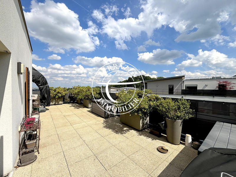 Appartement - 101 m² - 5 pièces