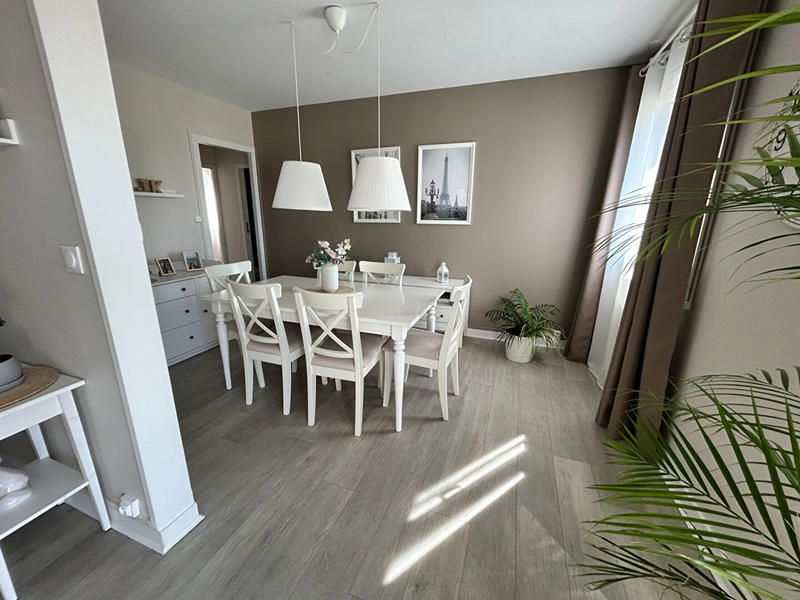 Appartement - 94 m² - 5 pièces