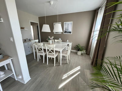 Appartement - 94 m² - 5 pièces