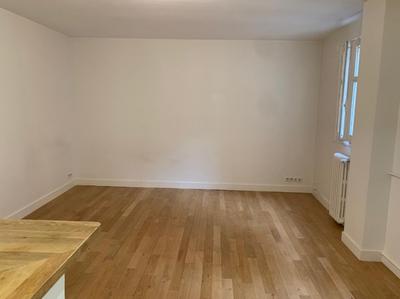 Studio - 36 m² - 1 pièce