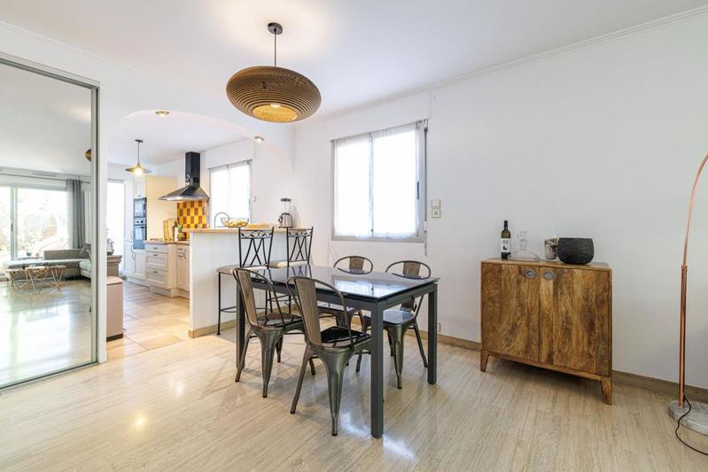 Appartement - 81 m² - 3 pièces