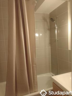 Chambre - 14 m² - 1 pièce