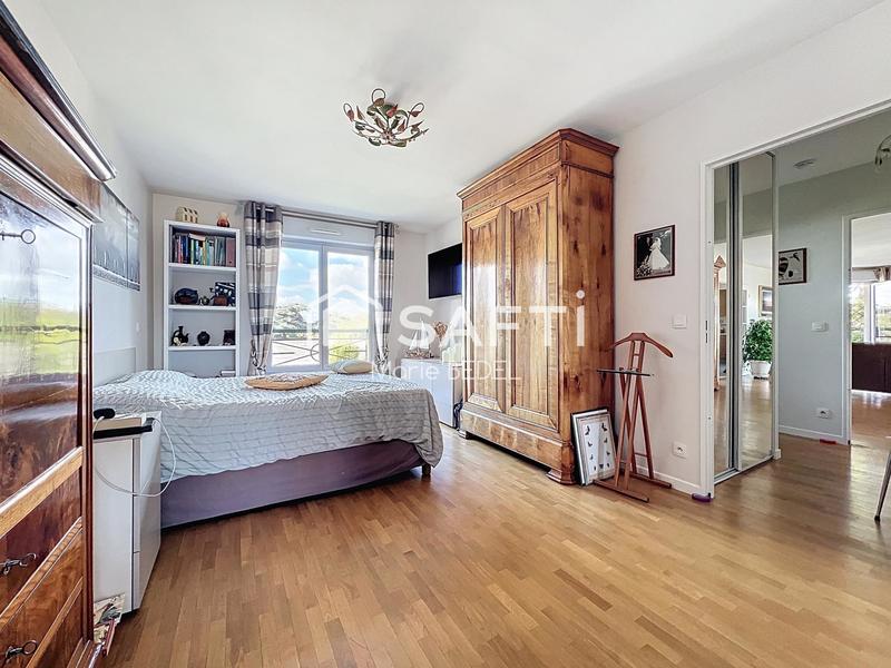 Appartement - 142 m² - 6 pièces