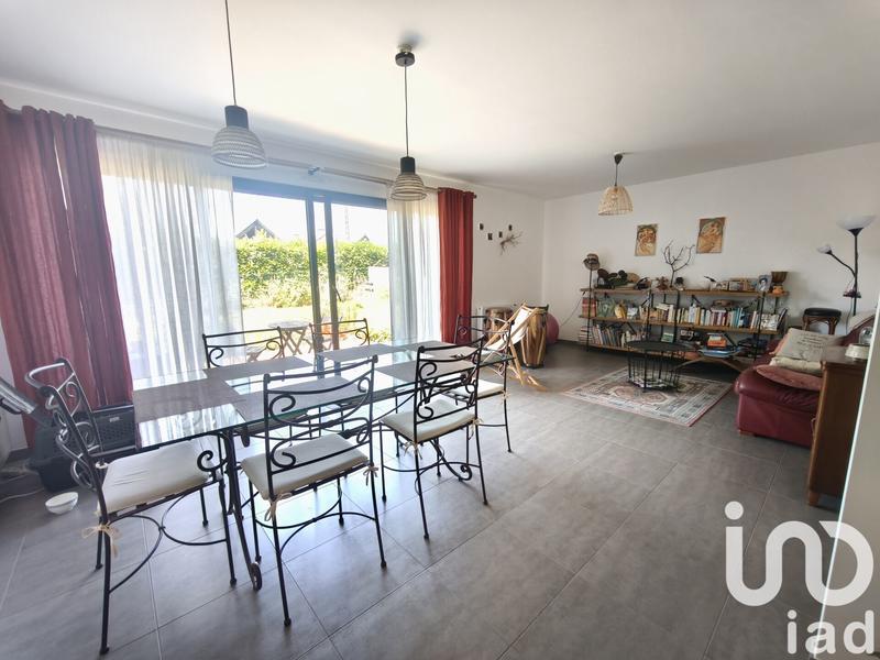 Maison - 104 m² - 5 pièces